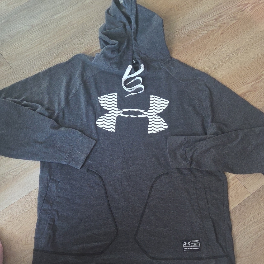 Under Armour Men's Charcoal Hoodie